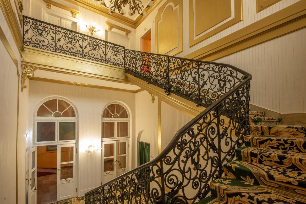 Korona Hotel Mestecǎneşti Exterior foto